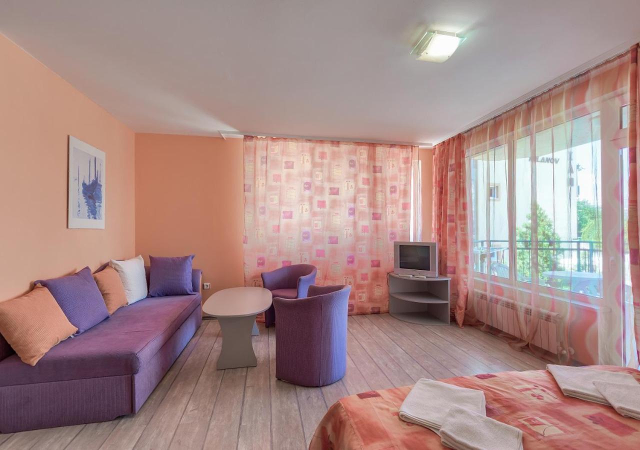 Hotel Fantastiko Ravda ラヴダ エクステリア 写真