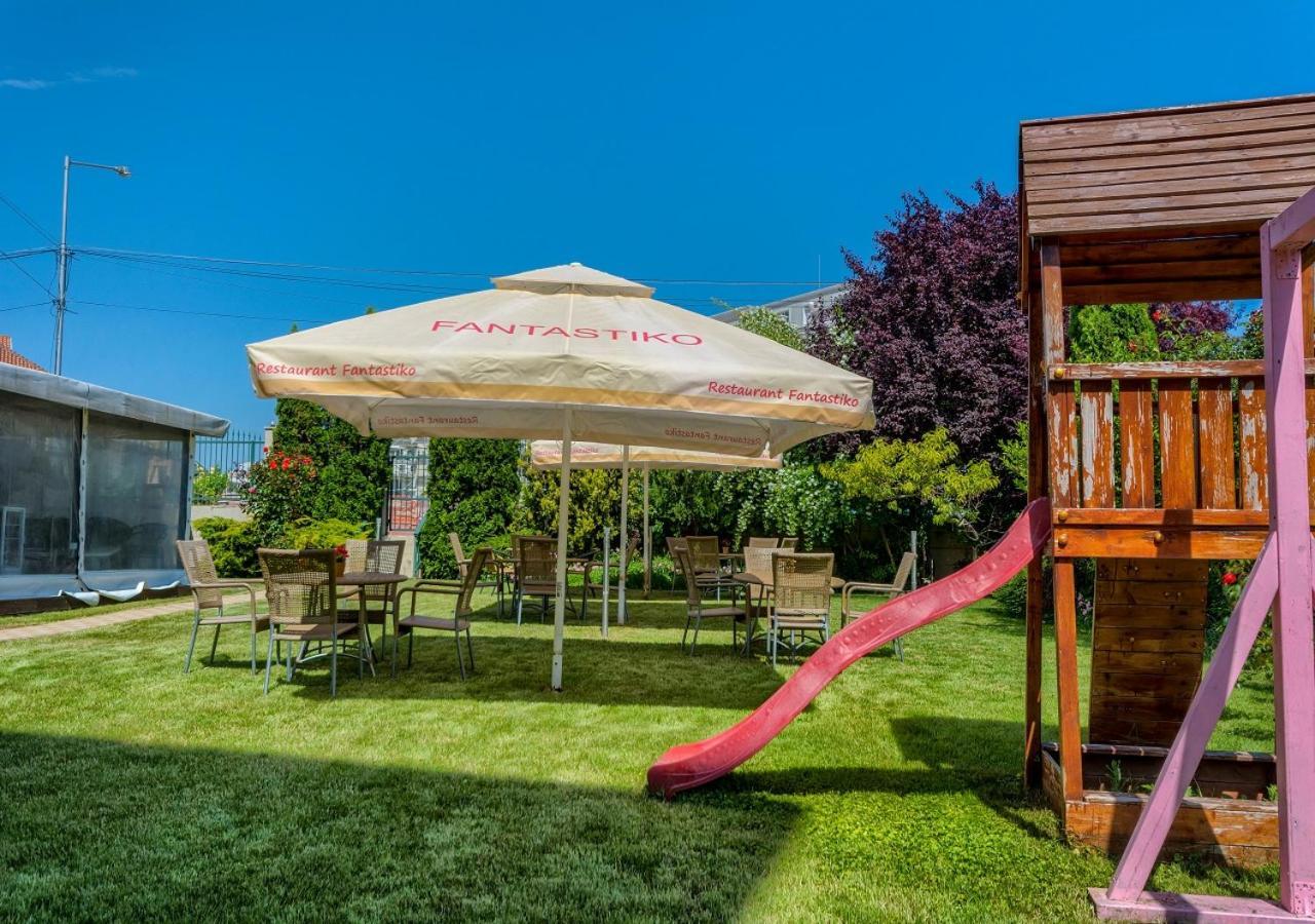 Hotel Fantastiko Ravda ラヴダ エクステリア 写真