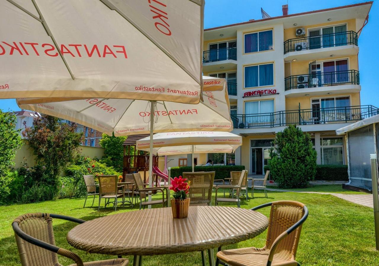 Hotel Fantastiko Ravda ラヴダ エクステリア 写真
